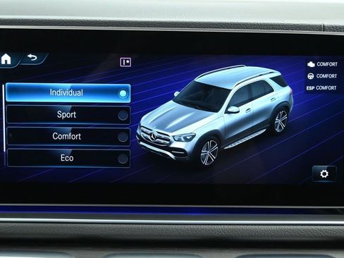 Used 2023 Mercedes-Benz GLE 450 4MATIC w/ AMG Line Exterior image 41