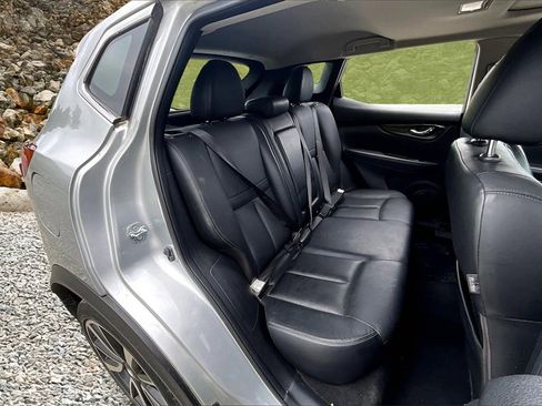 Used 2017 Nissan Rogue Sport SL w/ SL Premium Package image 21