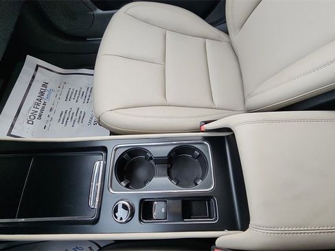 Used 2025 Lincoln Corsair FWD image 25