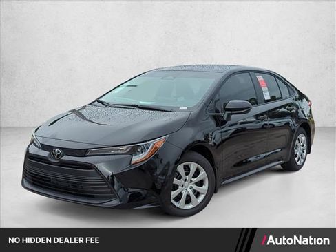 Used 2026 Toyota Corolla LE FWD image 1