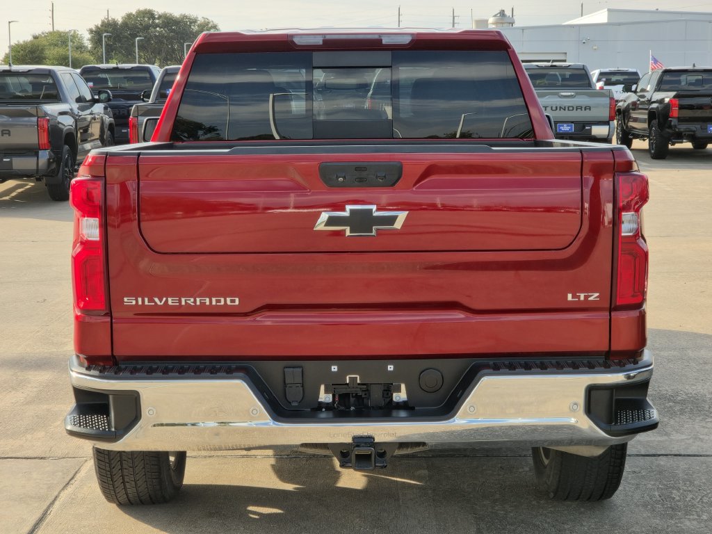 Used 2023 Chevrolet Silverado 1500 LTZ w/ LTZ Convenience Package II RWD image 8
