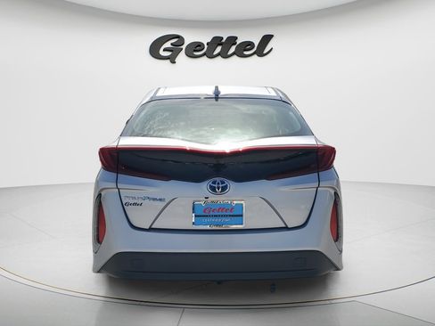 Certified 2021 Toyota Prius Prime LE FWD image 6