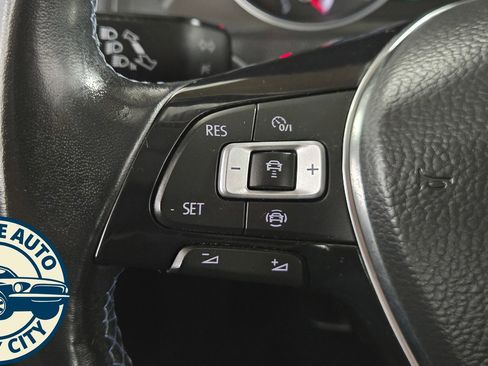 Used 2019 Volkswagen e-Golf SE w/ Driver Assistance Package image 13