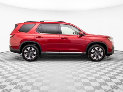 New 2026 Honda Pilot Touring image 7