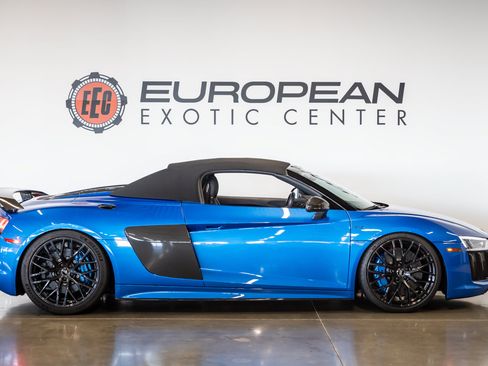 Used 2018 Audi R8 V10 plus AWD/4WD image 11