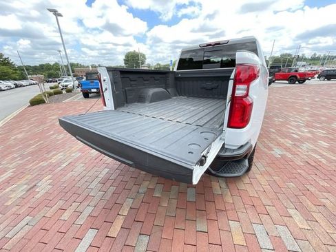 Used 2024 Chevrolet Silverado 1500 LT Trail Boss w/ LT Trail Boss Premium Package AWD/4WD image 34
