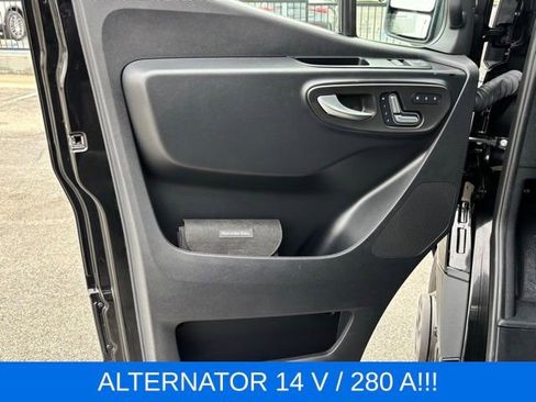 Used 2025 Mercedes-Benz Sprinter 3500 image 21