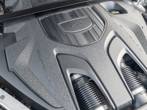 Used 2023 Porsche Panamera 4 Platinum Edition image 37