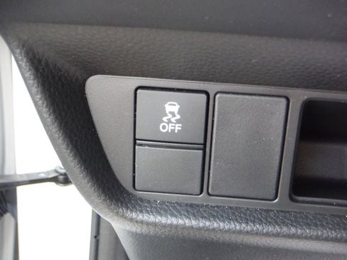 Used 2024 Honda HR-V LX image 11