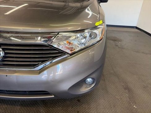 Used 2016 Nissan Quest SV image 4