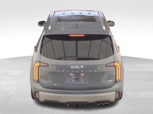 Used 2024 Kia Telluride SX Prestige w/ Towing Package AWD/4WD image 5