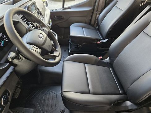 New 2025 Ford Transit 250 148 Medium Roof image 10