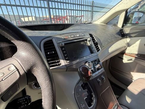 Used 2009 Toyota Venza AWD image 4