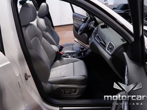 Used 2018 Audi Q3 2.0T Premium Plus w/ S Line Competition Package image 30