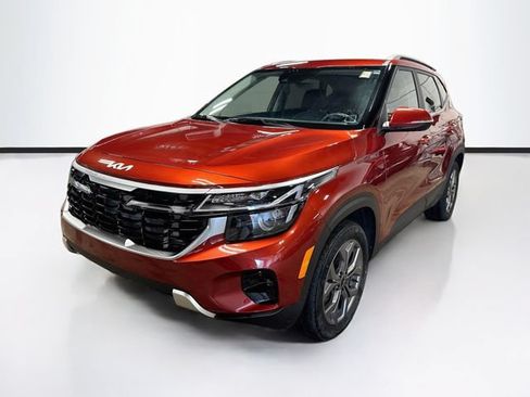 Used 2024 Kia Seltos S AWD/4WD image 3