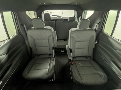 Used 2026 Chevrolet Traverse LT w/ Driver Confidence Package AWD/4WD image 30