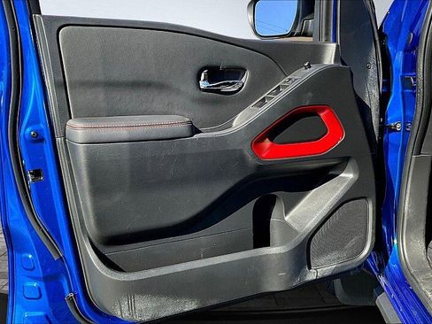 Used 2024 Nissan Frontier Pro-X image 24