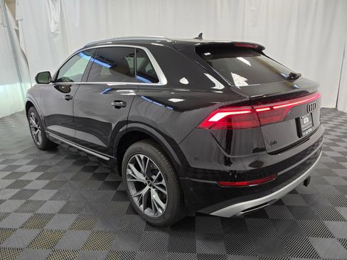Used 2025 Audi Q8 Premium Plus w/ Premium Plus Package image 4