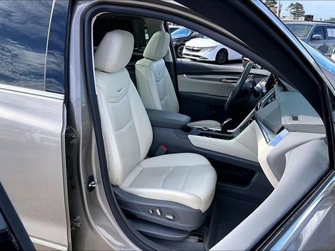 Used 2023 Cadillac XT5 Premium Luxury image 28
