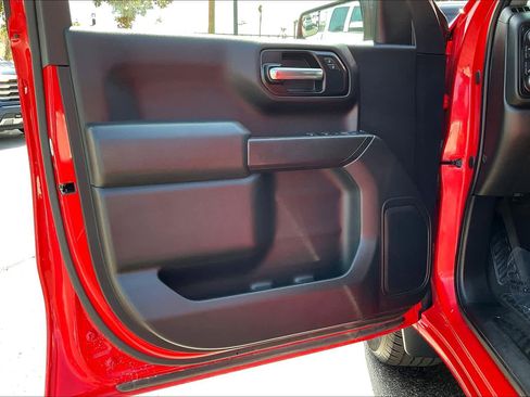 Used 2020 Chevrolet Silverado 1500 Custom w/ Custom Value Package image 21