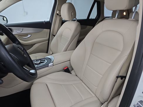 Used 2019 Mercedes-Benz GLC 300 GLC 300 image 15