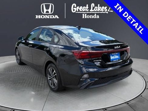 Used 2024 Kia Forte LXS w/ LXS Technology Package FWD image 4