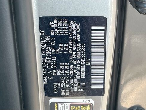 Certified 2025 Kia Sorento EX w/ EX Panoramic Sunroof Package image 32