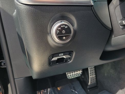 New 2026 Mercedes-Benz C 43 AMG 4MATIC Sedan image 26