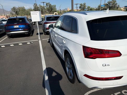 Used 2018 Audi Q5 2.0T Premium Plus w/ Premium Plus Package AWD/4WD image 4
