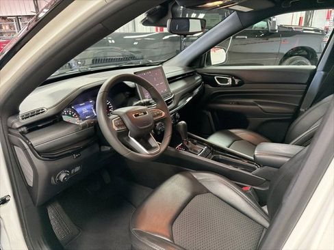 Used 2022 Jeep Compass Altitude image 10