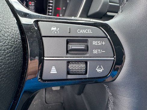 Used 2025 Honda Pilot Elite image 10