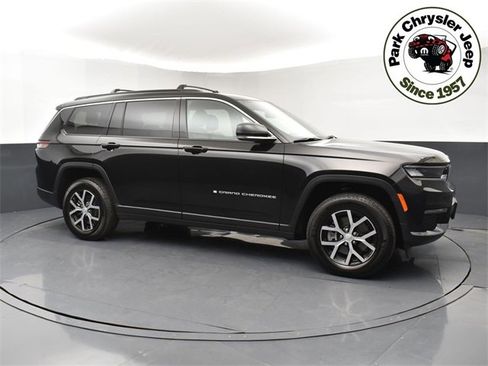 Used 2025 Jeep Grand Cherokee L Limited w/ Trailer Tow Package image 1