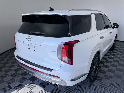 Used 2023 Hyundai Palisade Calligraphy w/ Cargo Package AWD/4WD image 3