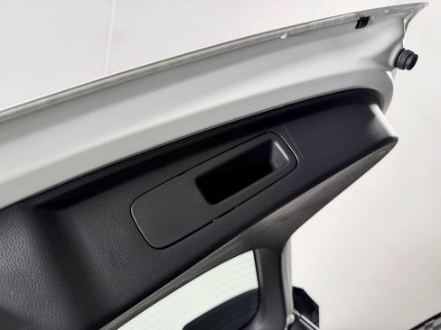Used 2023 Honda CR-V LX image 14