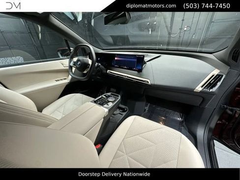 Used 2026 BMW iX xDrive60 AWD/4WD image 18
