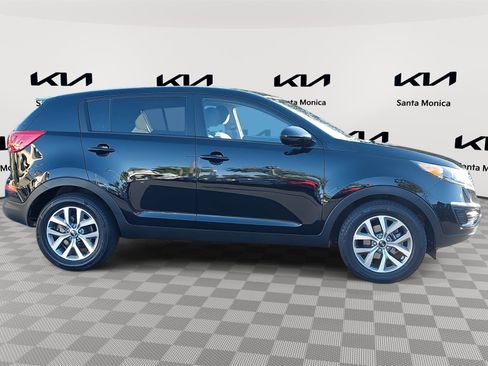 Used 2016 Kia Sportage LX image 4