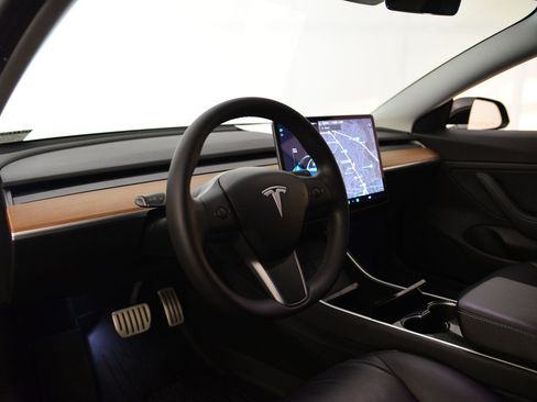 Used 2020 Tesla Model 3 Performance image 26