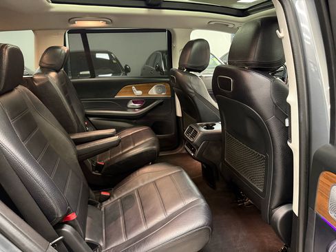 Used 2020 Mercedes-Benz GLS 450 4MATIC image 29