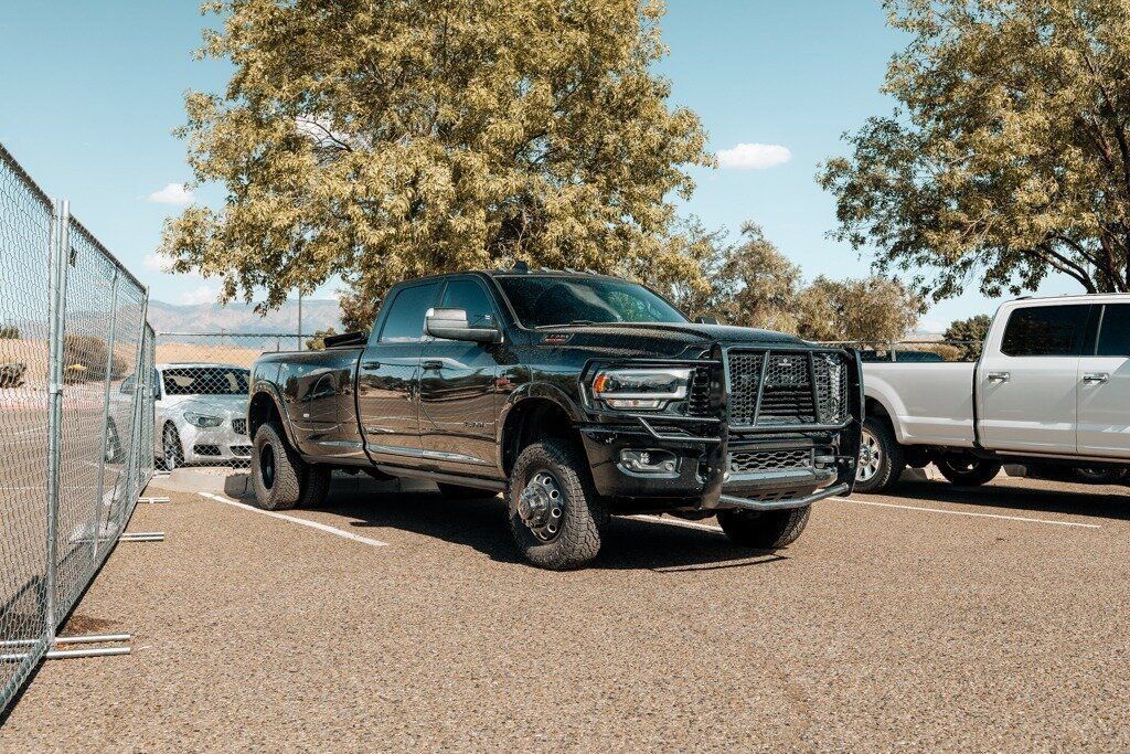 Used 2022 RAM 3500 Laramie AWD/4WD image 1