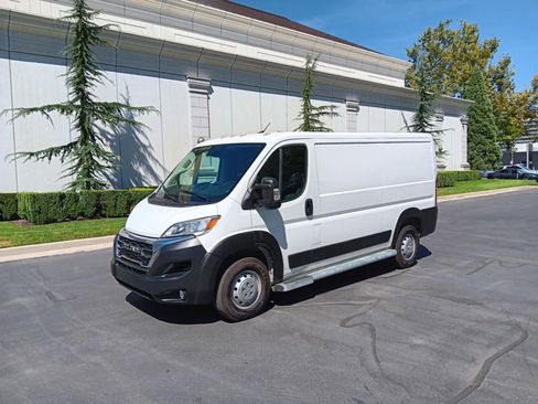 Used 2023 RAM ProMaster 2500 image 2