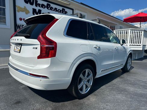 Used 2024 Volvo XC90 B5 Core AWD/4WD image 6