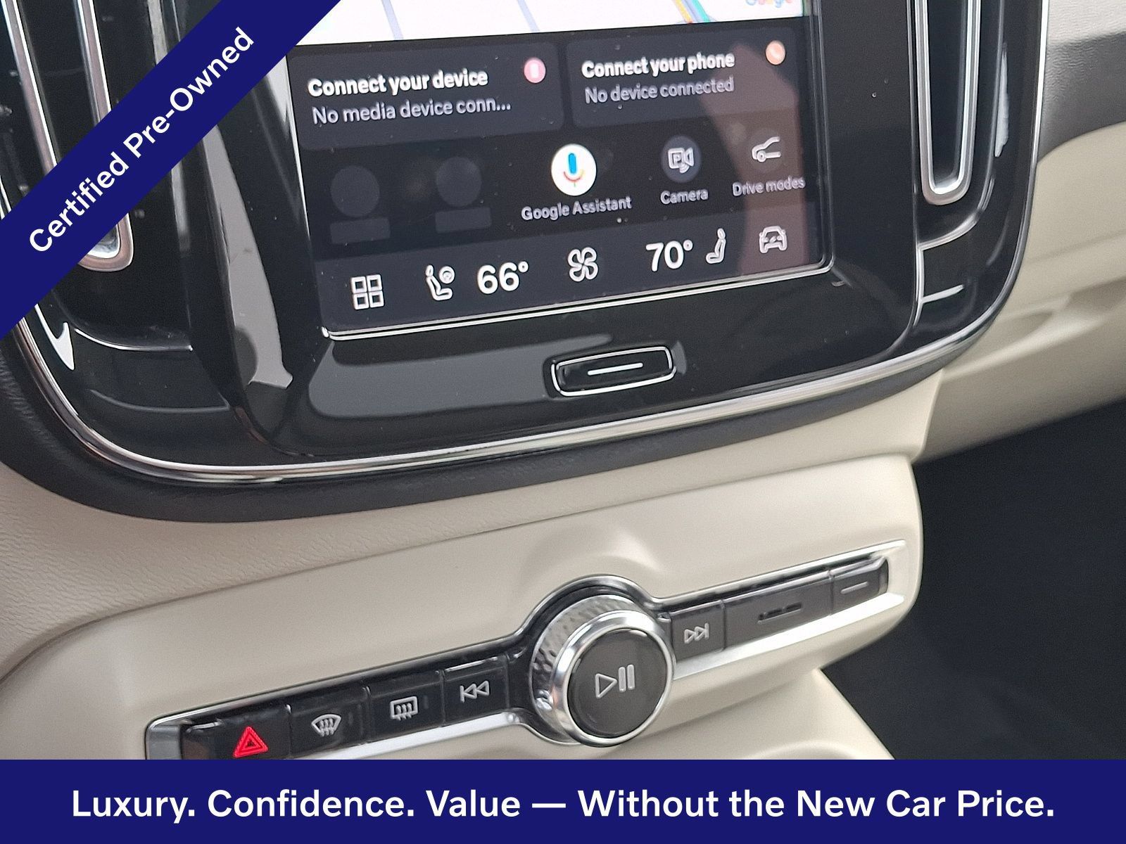 Certified 2023 Volvo XC40 B5 Plus w/ Climate Package AWD/4WD image 17
