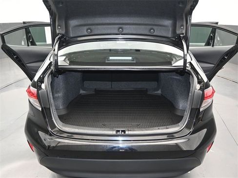 Used 2026 Toyota Corolla LE image 12