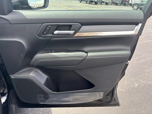 New 2026 GMC Terrain Elevation AWD/4WD image 32