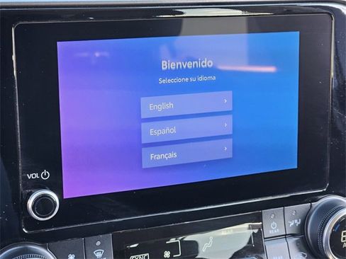 Used 2023 Toyota Highlander L image 21