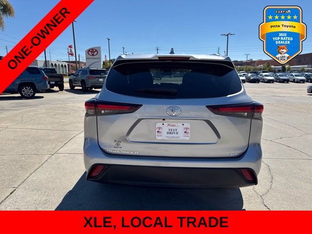 Used 2024 Toyota Highlander XLE FWD image 6