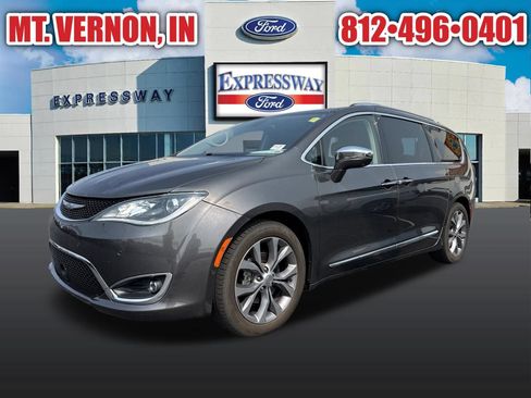 Used 2019 Chrysler Pacifica Limited w/ Tire & Wheel Group FWD image 1