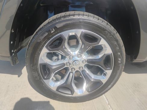 Used 2020 RAM 1500 Limited image 27