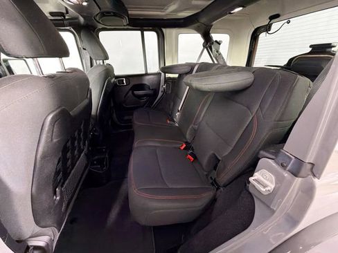 Used 2021 Jeep Wrangler Unlimited Rubicon w/ Dual Top Group AWD/4WD image 25