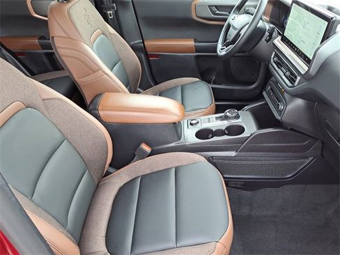 Certified 2025 Ford Bronco Sport Outer Banks w/ Outer Banks Tech Package+ image 33